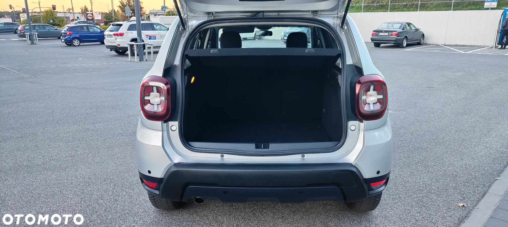 Dacia Duster 1.6 SCe Essential - 16