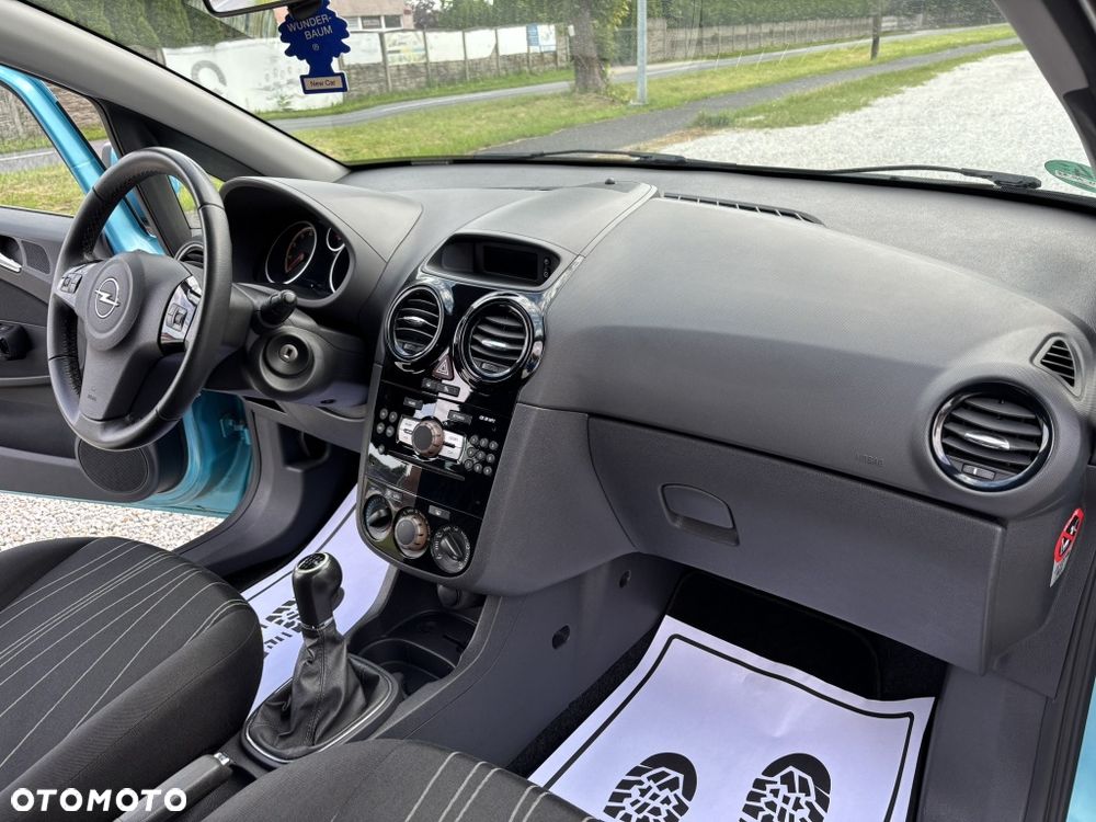 Opel Corsa 1.2 16V - 18