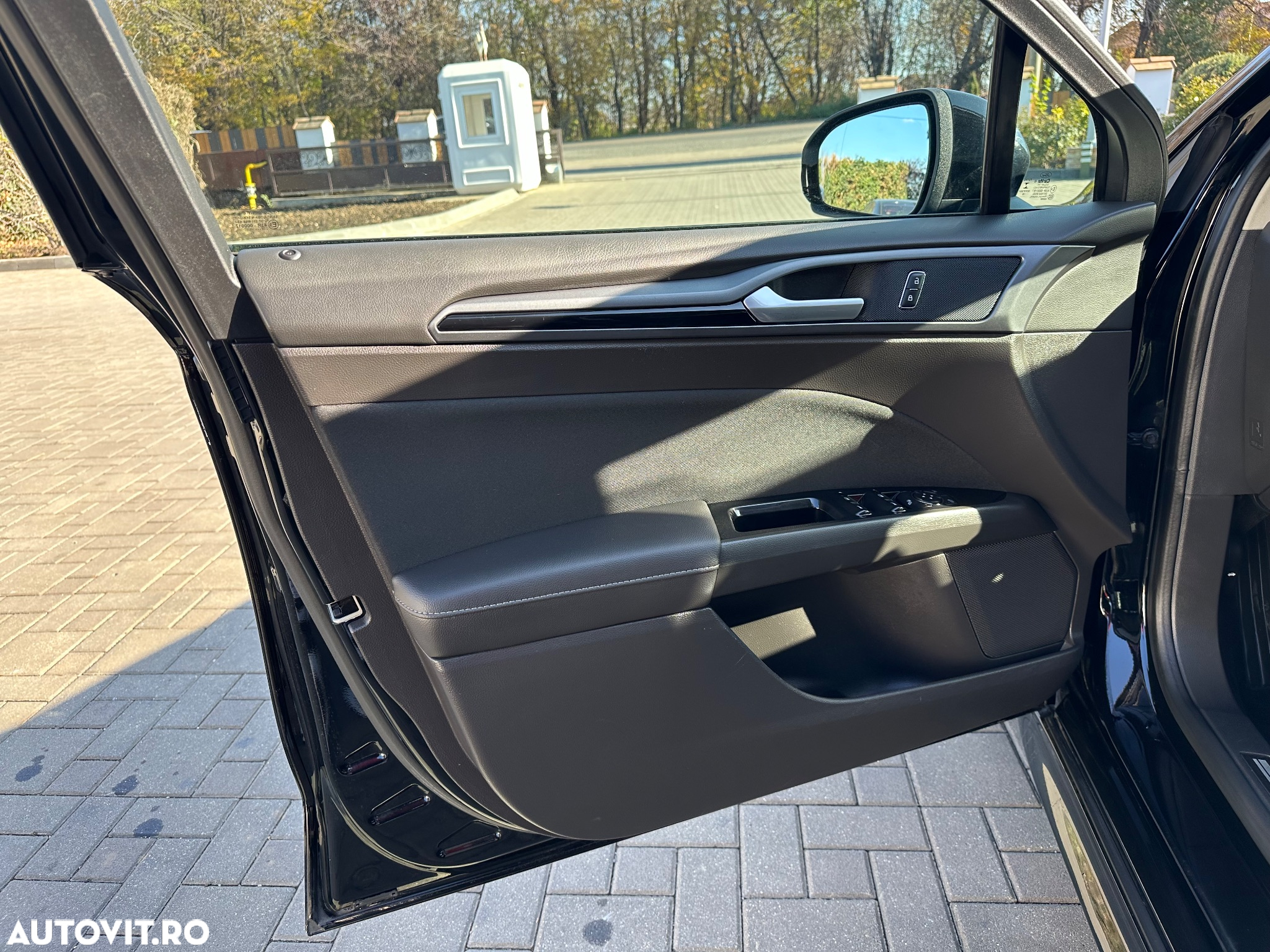Ford Mondeo 2.0 TDCi Powershift Business - 12