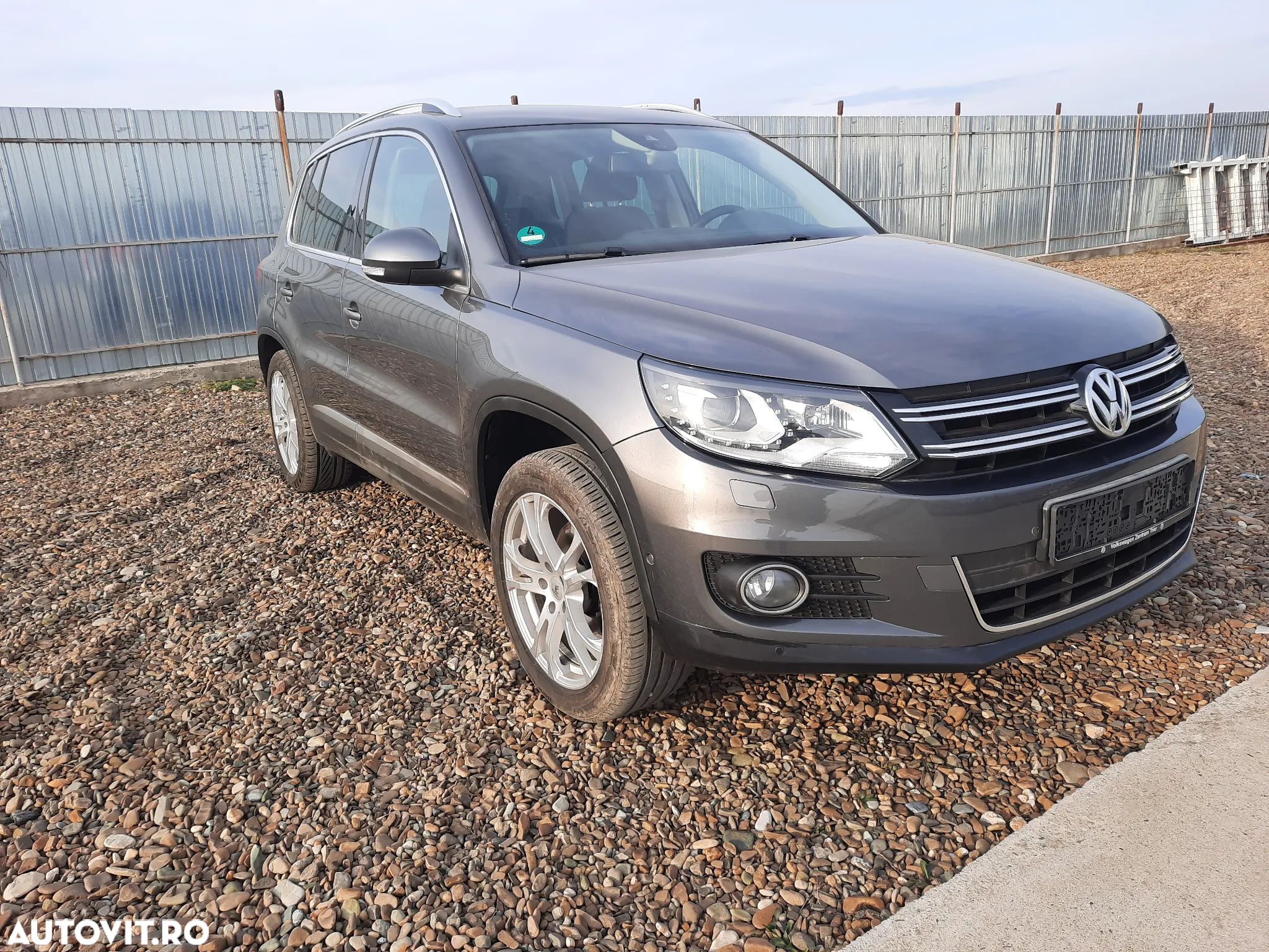 Volkswagen Tiguan 2.0 TDI BMT Sport & Style - 3