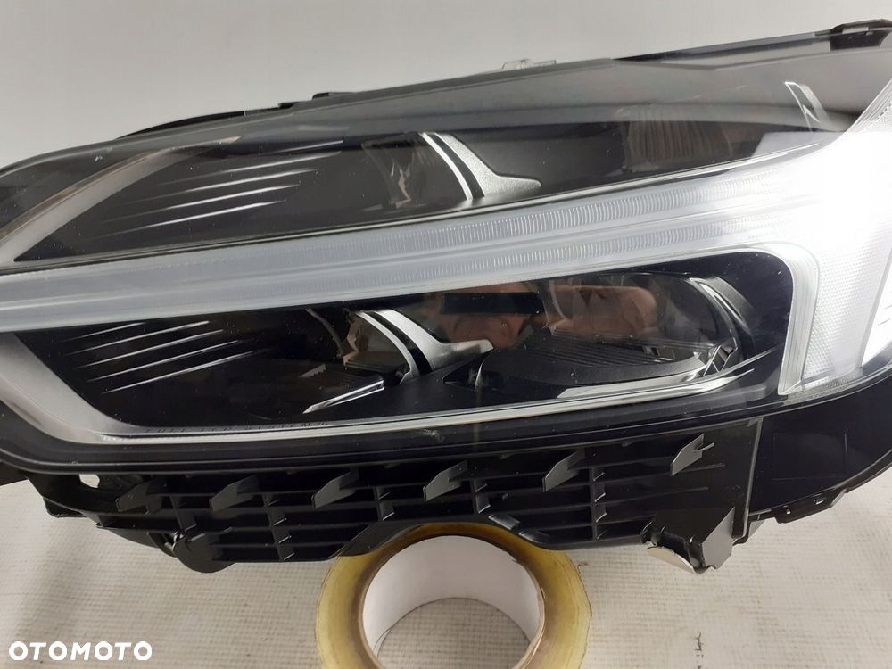 Volvo XC60 II lampa lewa FULL LED 17-22r.31655229 - 4