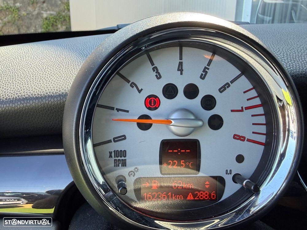 MINI 3 Portas One 1.4 - 15