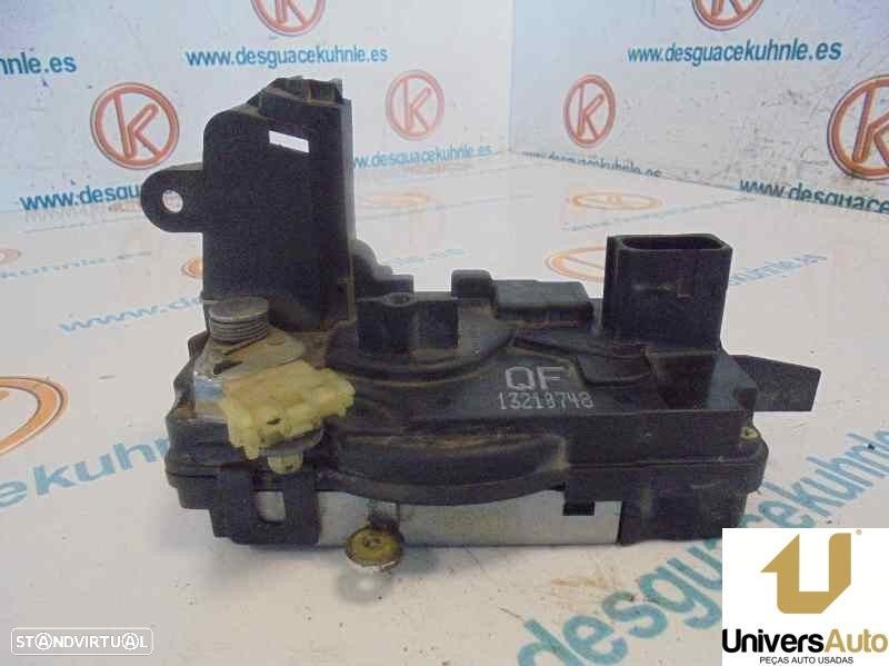 FECHADURA PORTA FRONTAL ESQUERDA OPEL ASTRA H GTC 2004 -13210748 - 2