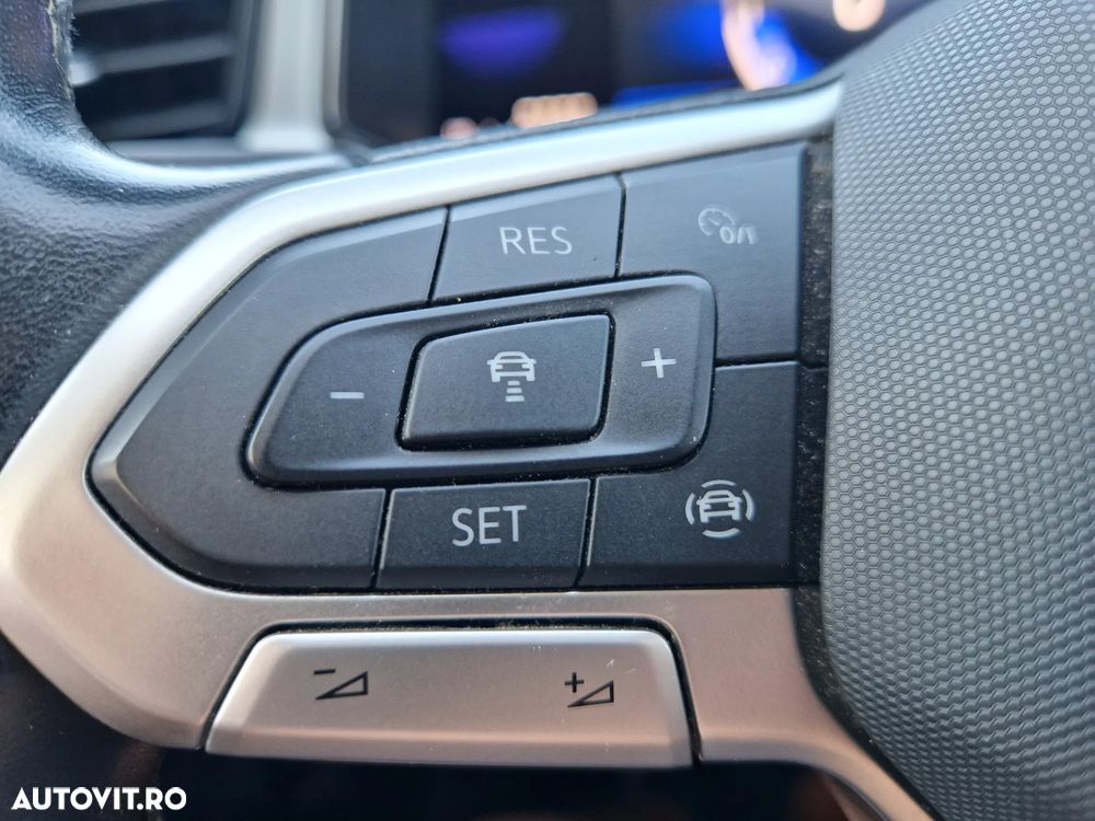 Volkswagen T-Roc 1.0 TSI Design - 18