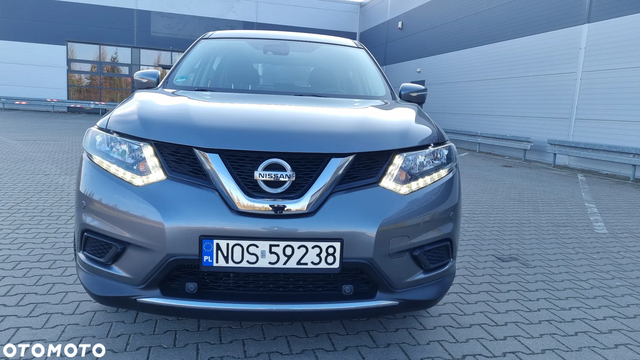 Nissan X-Trail 1.6 DIG-T N-Connecta 2WD - 2