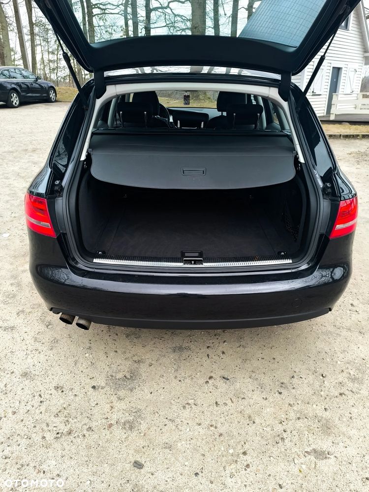 Audi A4 Avant - 11