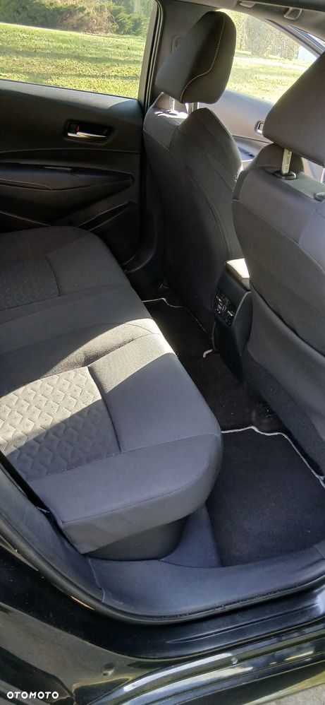 Toyota Corolla ver-2-0-hybrid-executive - 18