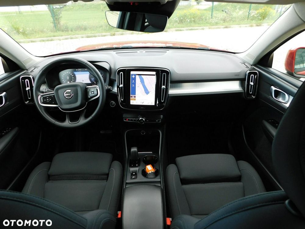 Volvo XC 40 T3 Geartronic Momentum Pro - 7