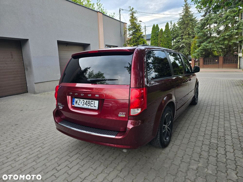 Dodge Grand Caravan - 7