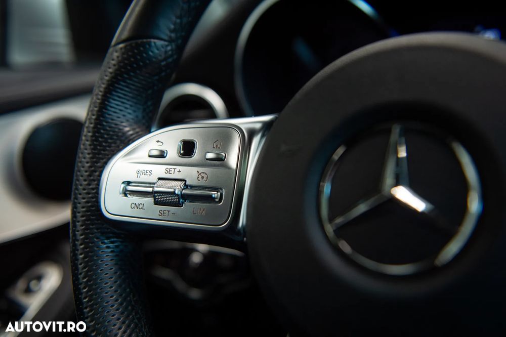 Mercedes-Benz GLC Coupe 300 e 4MATIC - 21