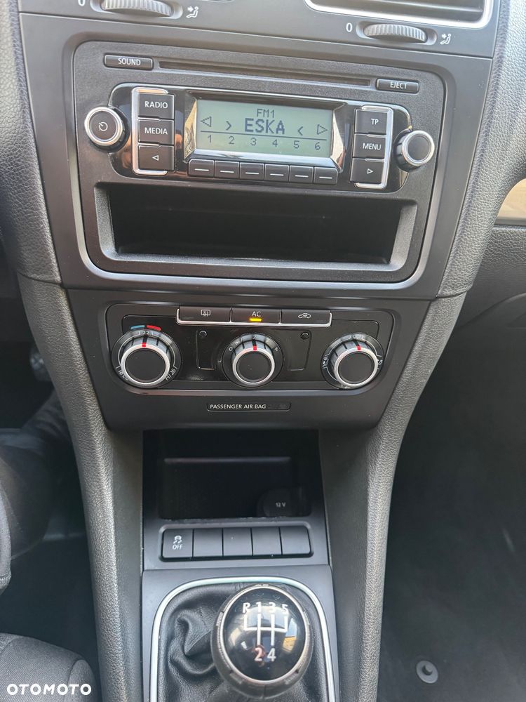 Volkswagen Golf 1.6 Comfortline - 19