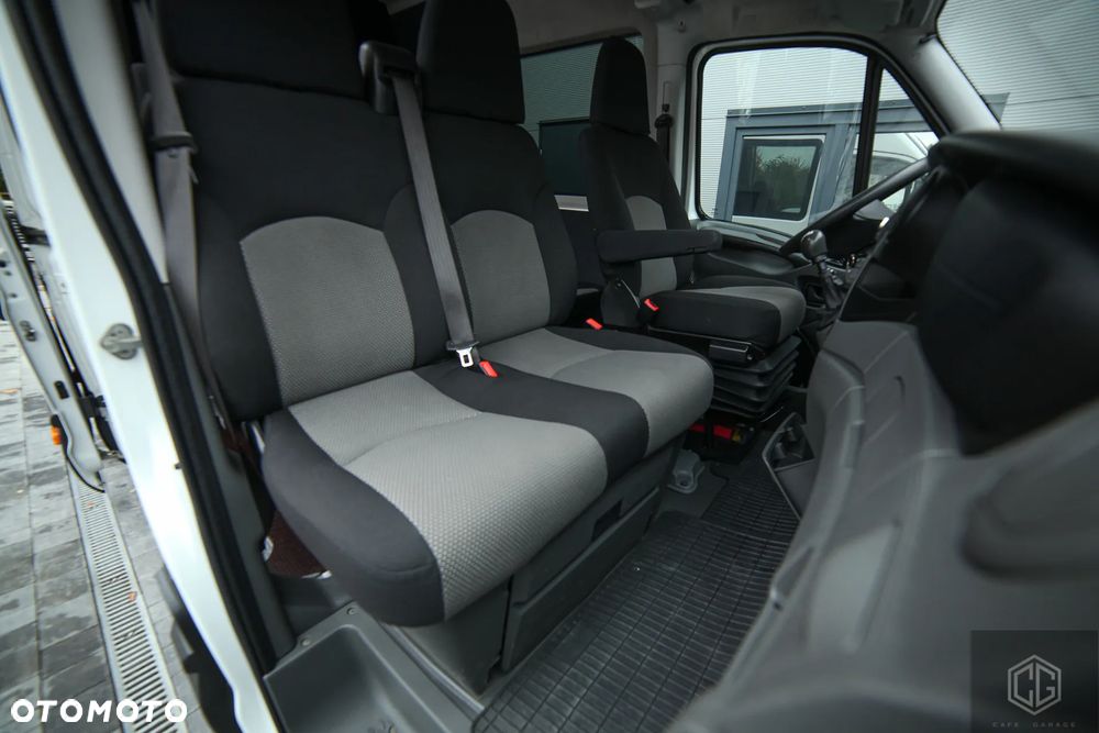 Iveco Daily 35S21 - 36