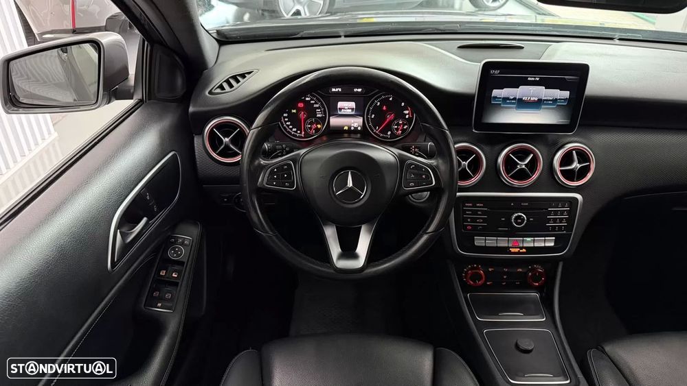 Mercedes-Benz A 180 d 7G-DCT Urban - 13