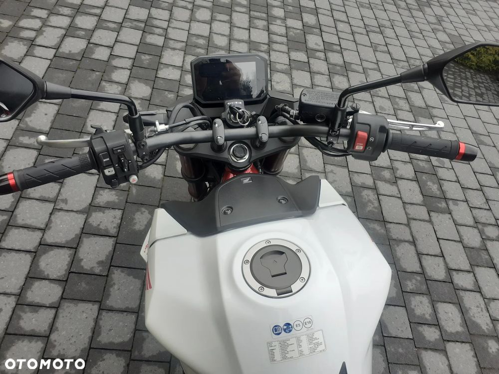 Honda Hornet - 22