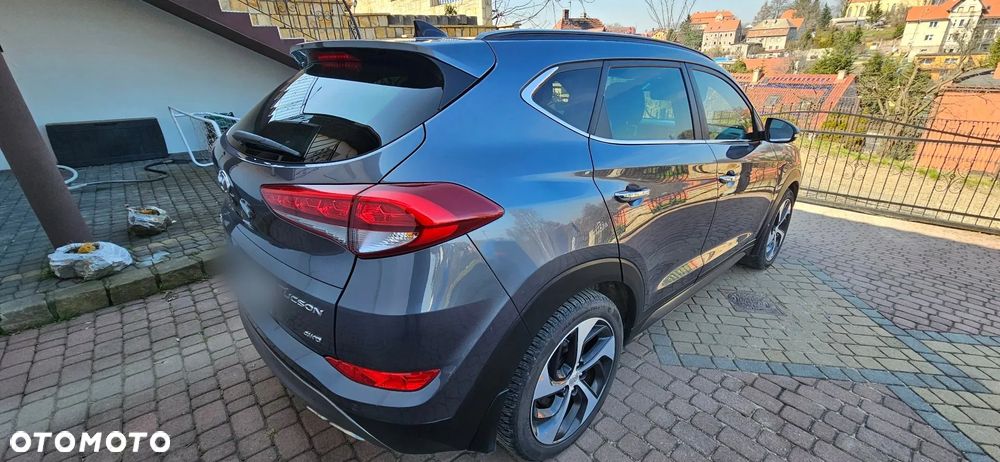 Hyundai Tucson 2.0 CRDI Style 4WD - 6