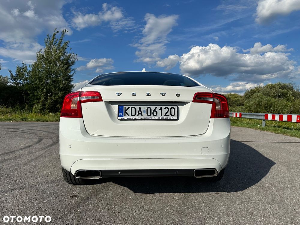 Volvo S60 D5 AWD Momentum - 7