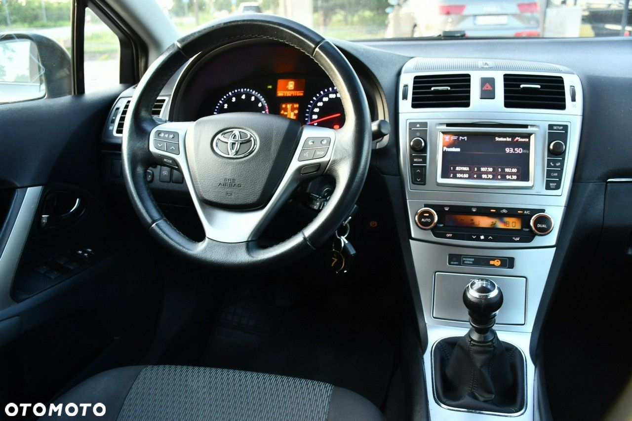 Toyota Avensis - 29