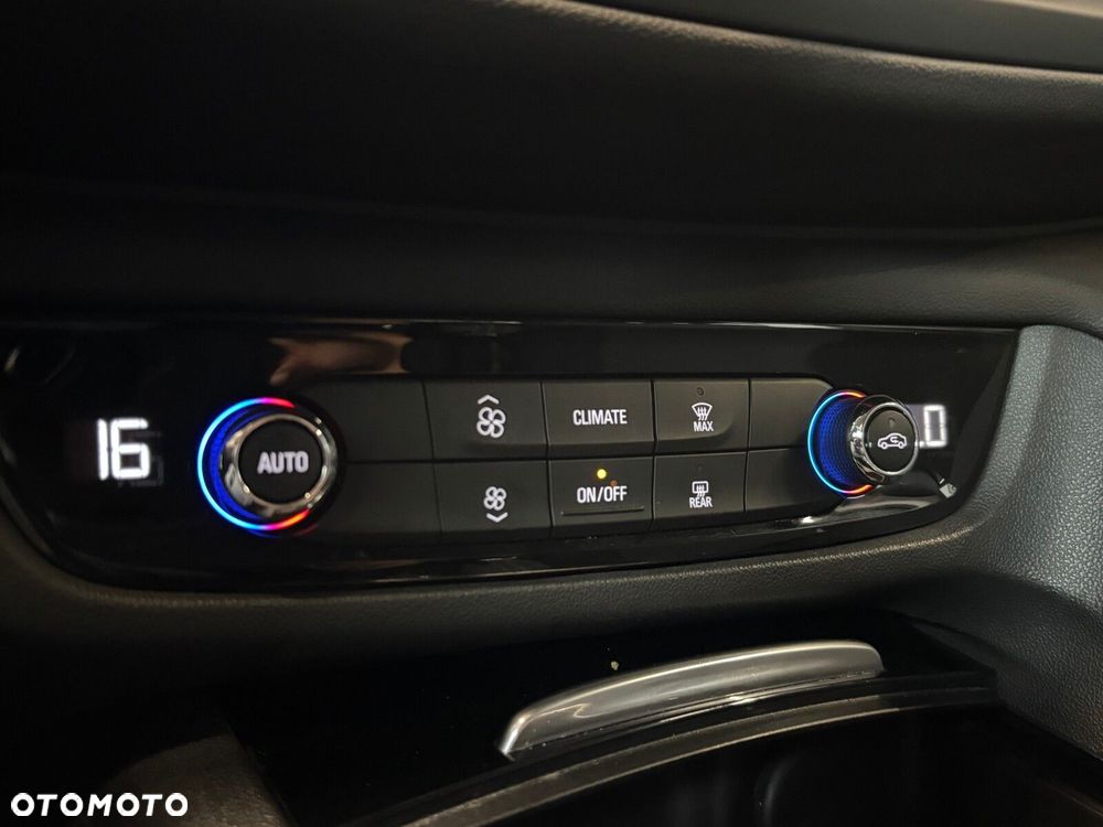 Opel Insignia - 20