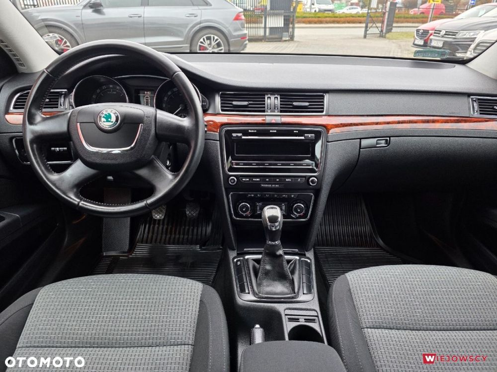 Skoda Superb - 19