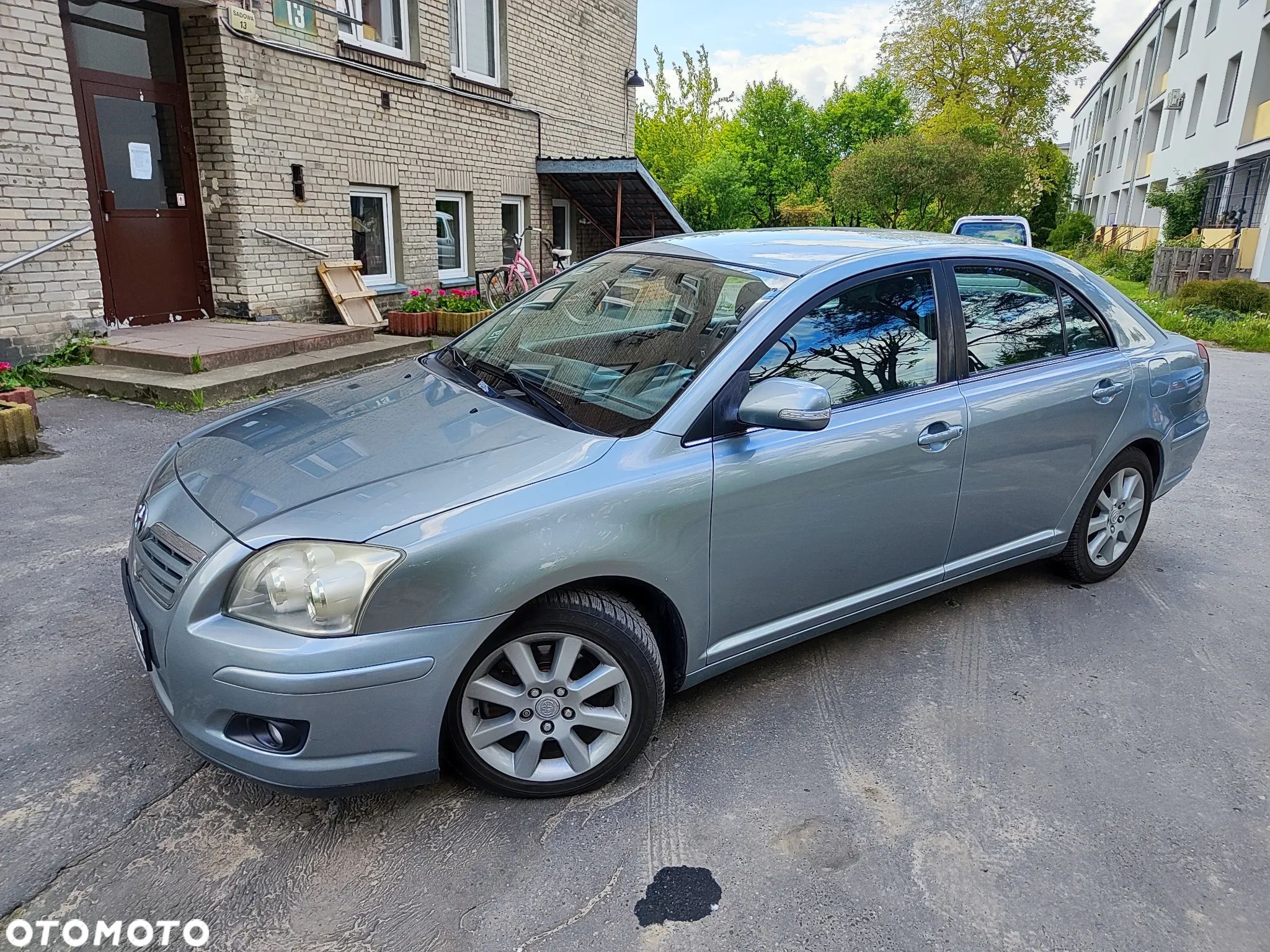 Toyota Avensis 2.2 D-4D Executive - 1