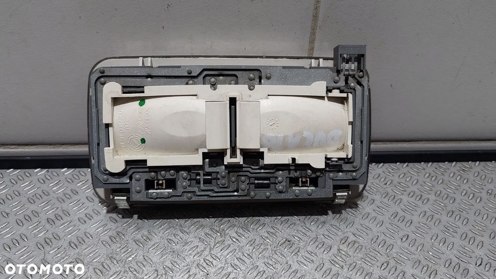 LAMPKA WEWNĘTRZNA KABINY FIAT DUCATO R2012 NR 735244963 - 4