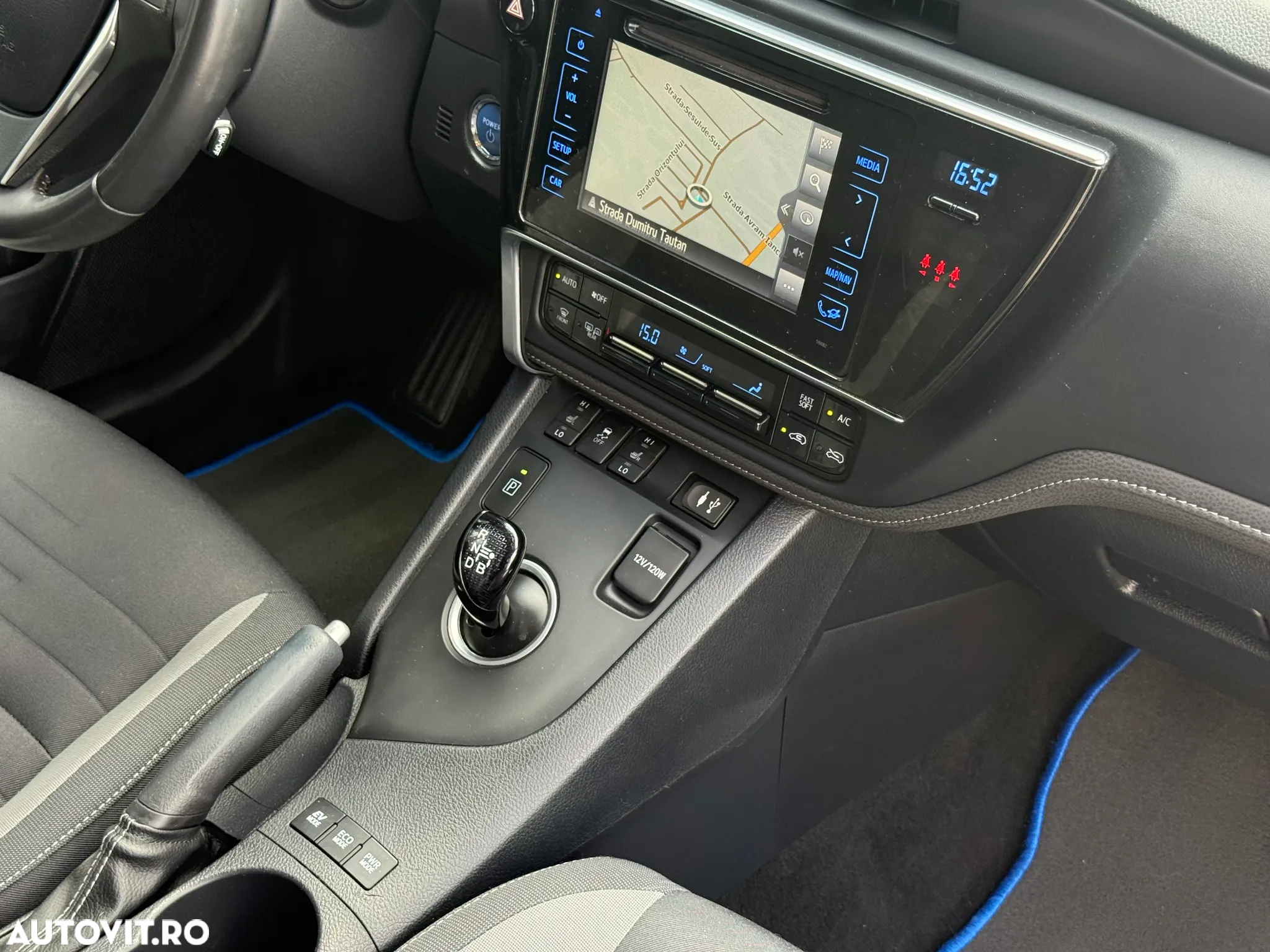 Toyota Auris 1.8 VVT-i Hybrid Automatik Touring Sports Design Edition - 14