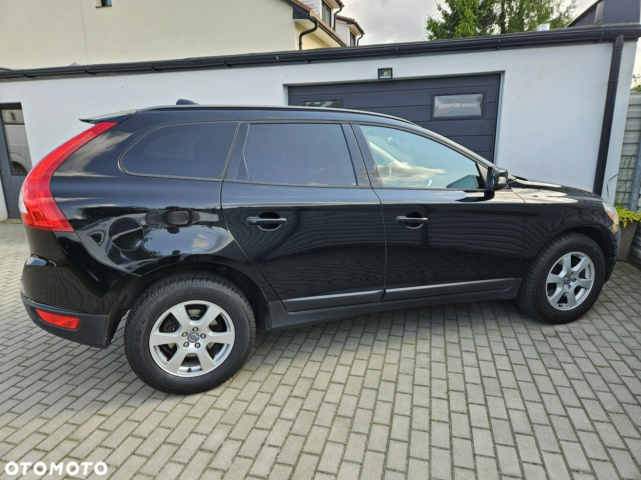 Volvo XC 60 D4 Geartronic Kinetic - 4