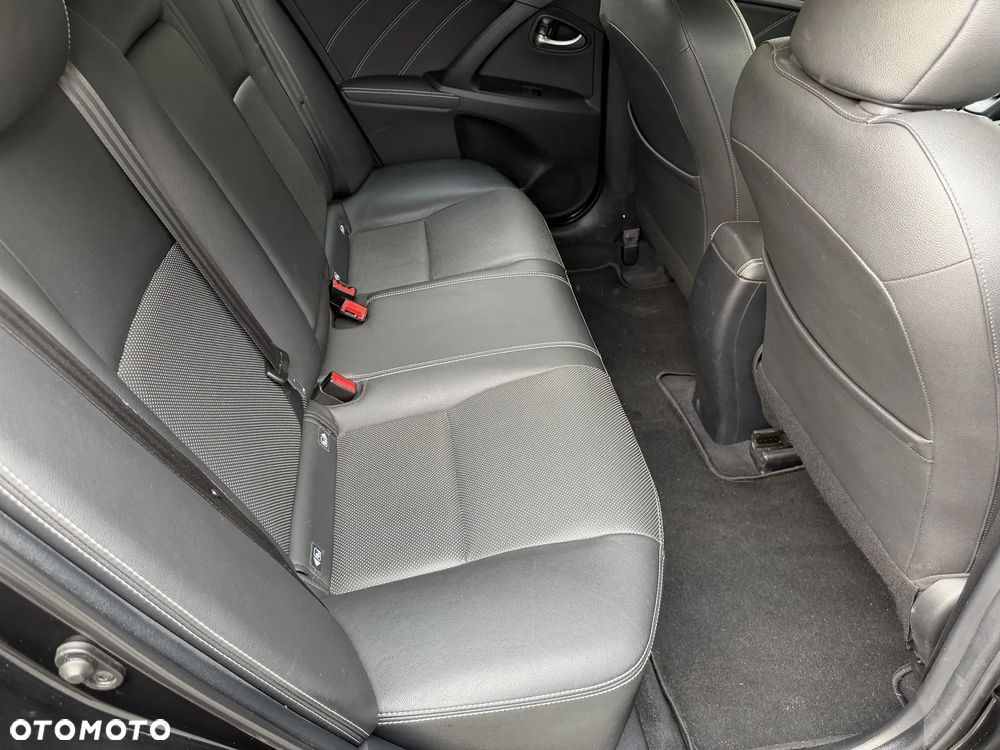 Toyota Avensis 1.8 Prestige MS - 36