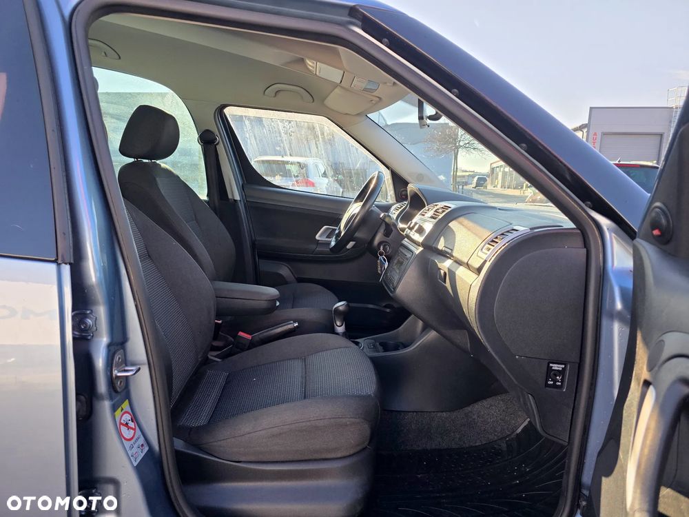 Skoda Roomster 1.4 16V Style PLUS EDITION - 8