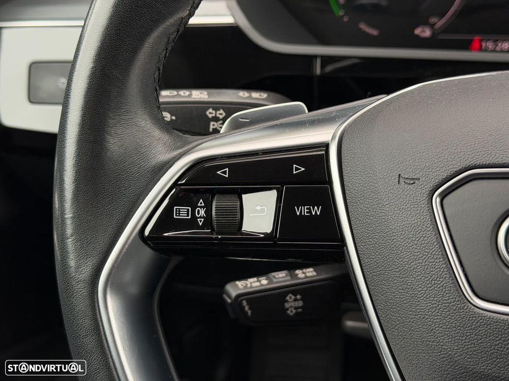 Audi Q8 e-Tron Sportback 55 quattro S line - 17