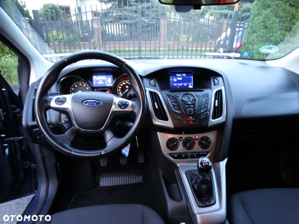 Ford Focus - 13