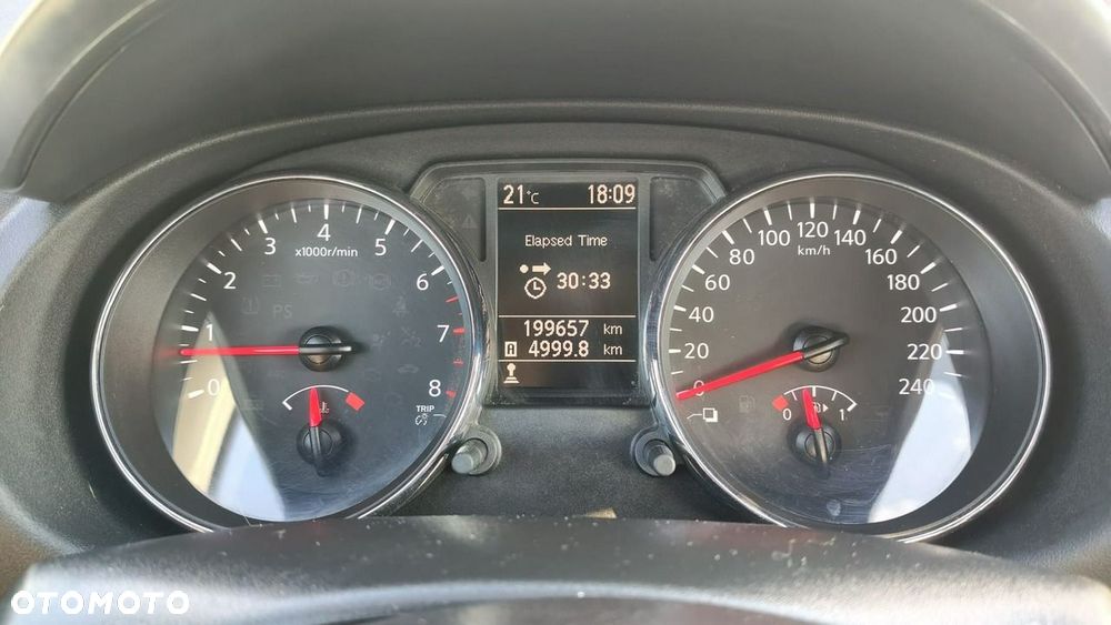 Nissan Qashqai - 12