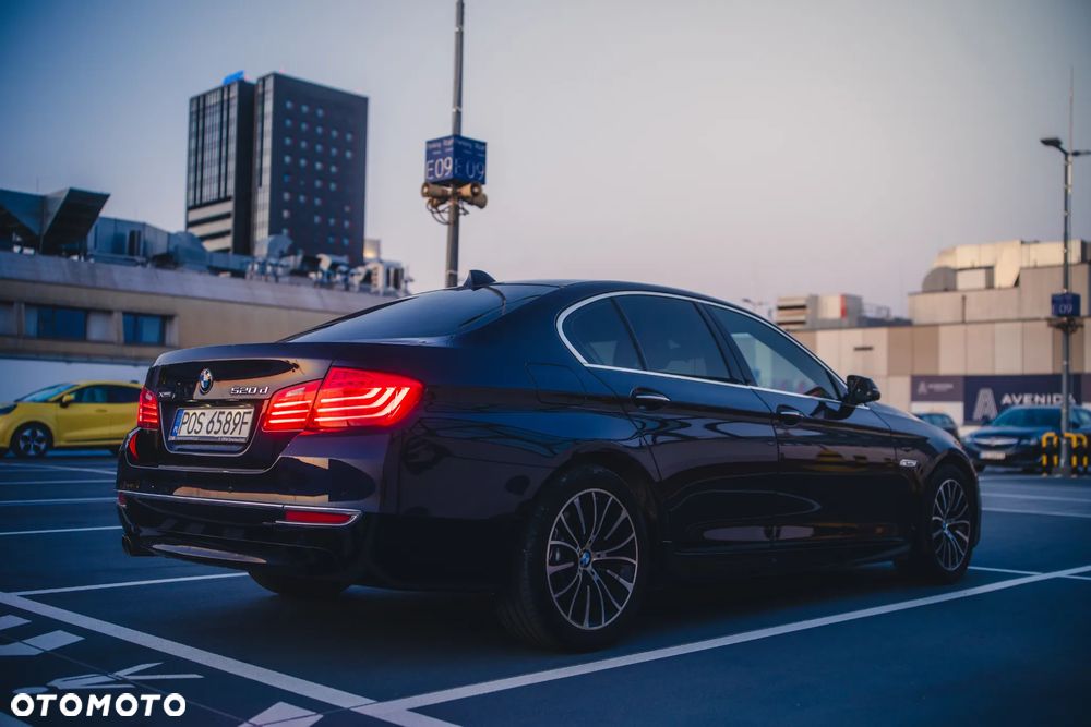 BMW Seria 5 520d xDrive Luxury Line - 8