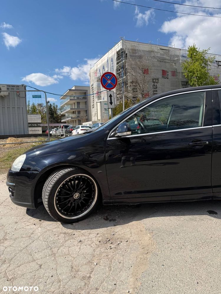 Volkswagen Jetta 2.0 FSI Comfortline - 22