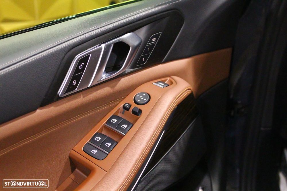 BMW X5 45 e xDrive Pack M - 29