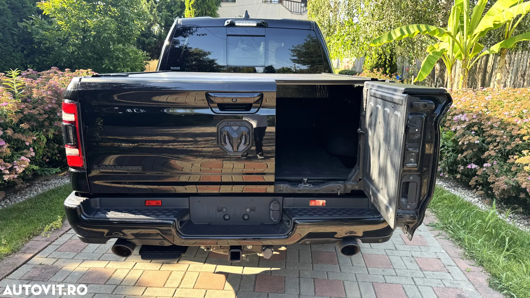 Dodge RAM - 10