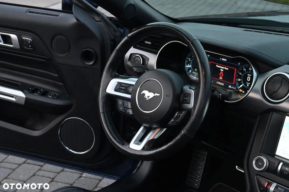 Ford Mustang - 35