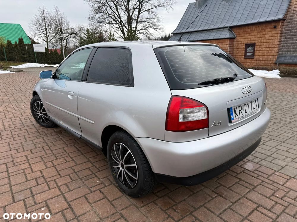 Audi A3 3-drzwiowe 1.6 Ambition - 7