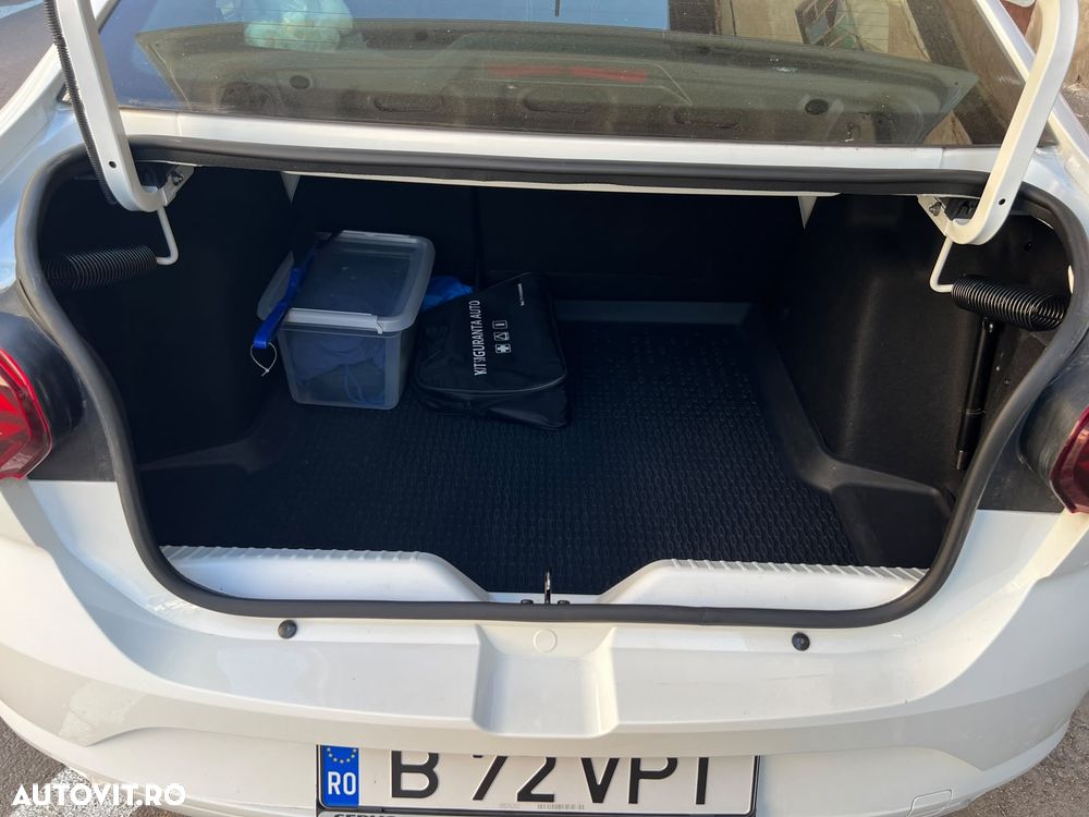 Dacia Logan - 11