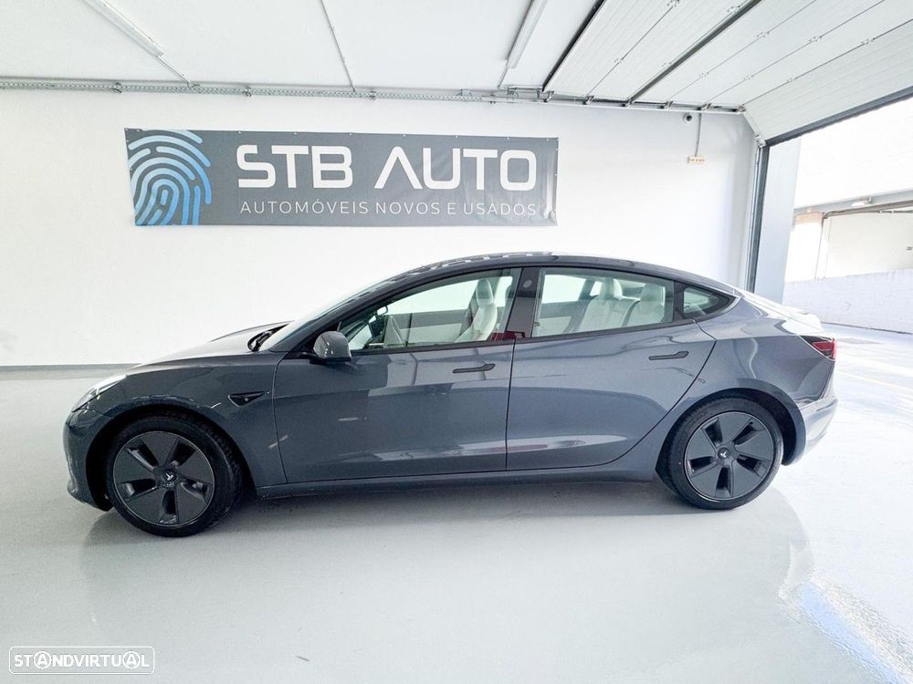 Tesla Model 3 - 9