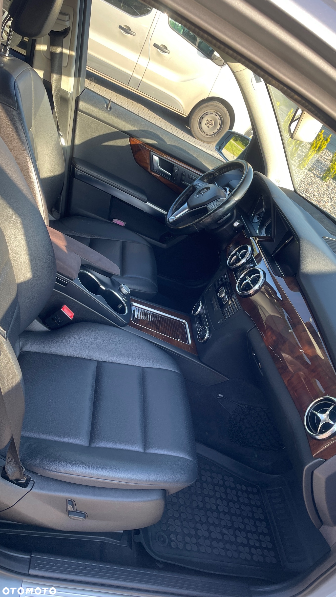 Mercedes-Benz GLK 350 4-Matic - 11