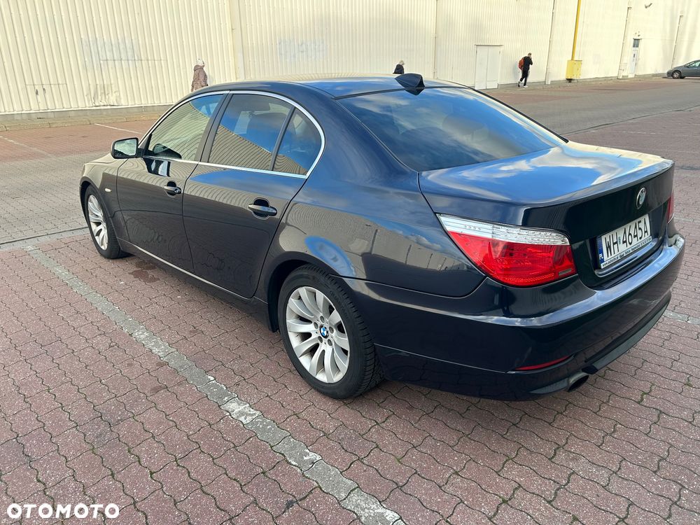 BMW Seria 5 520i - 5