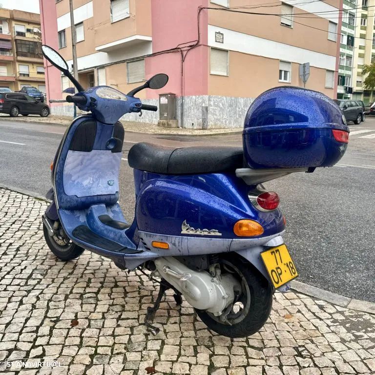 Piaggio Vespa 50 ETZ - 25