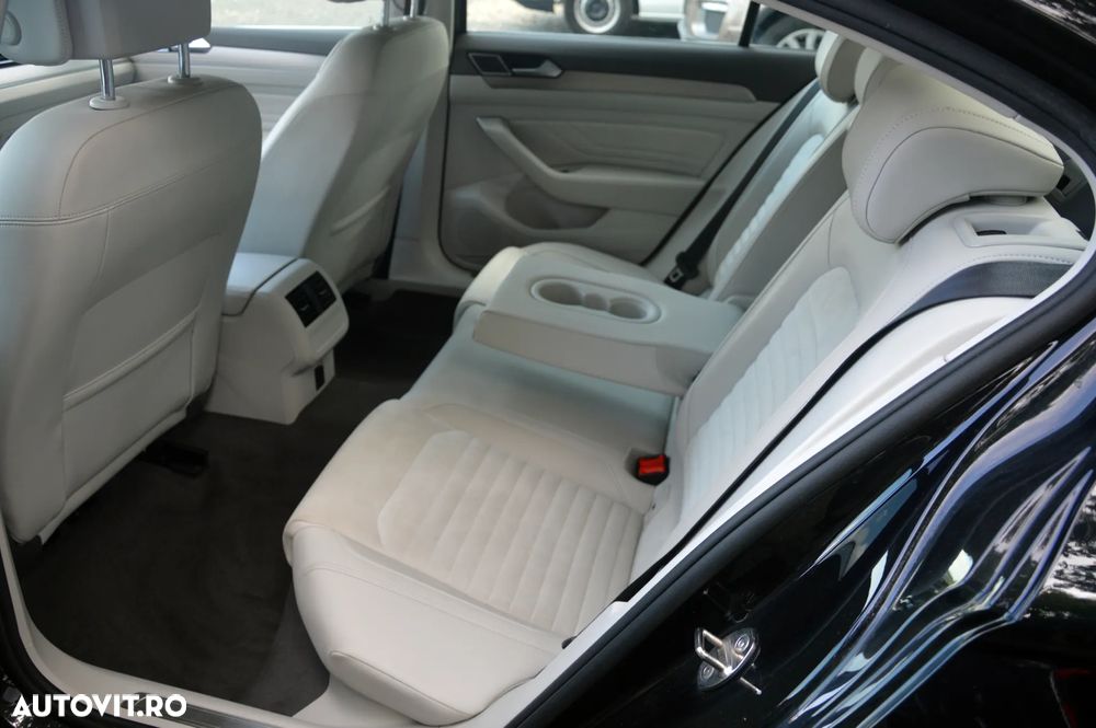 Volkswagen Passat 2.0 TDI DSG Highline - 35