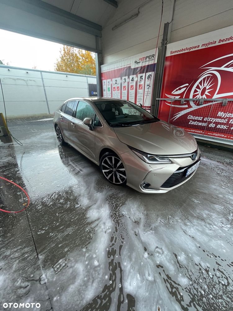 Toyota Corolla 1.8 Hybrid Executive - 1