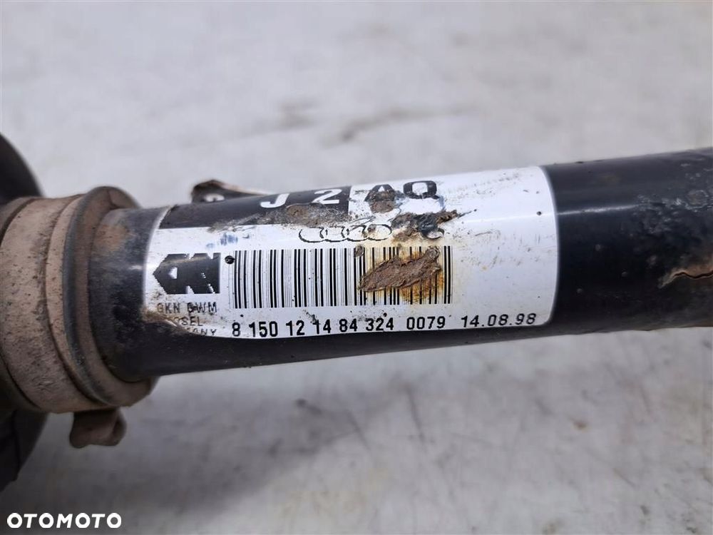 Półoś przód przednia prawa VOLKSWAGEN PASSAT B5 1996-2000 1,8 20V/2,0 8V - 4