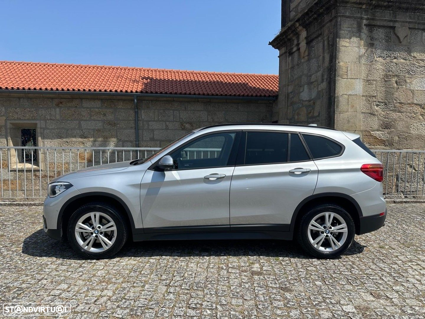BMW X1 16 d sDrive Advantage - 17