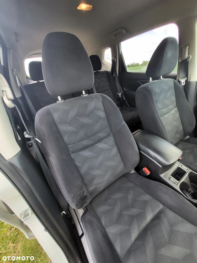 Nissan X-Trail 1.6 DCi N-Connecta - 10