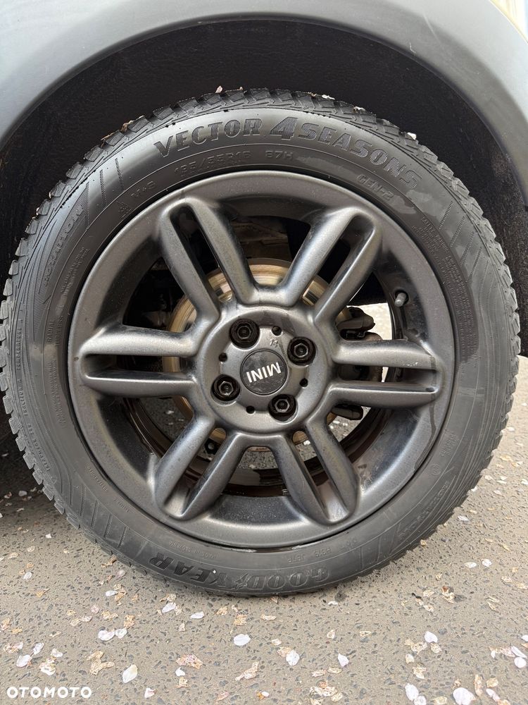 MINI Cooper Standard - 17