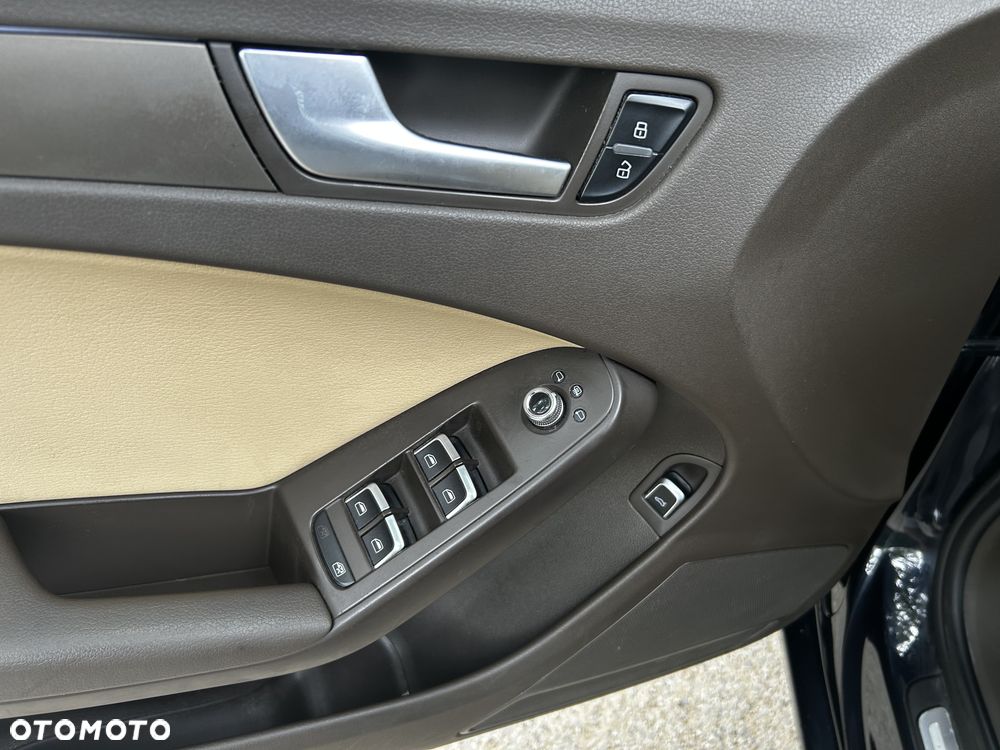 Audi A4 Limousine - 23
